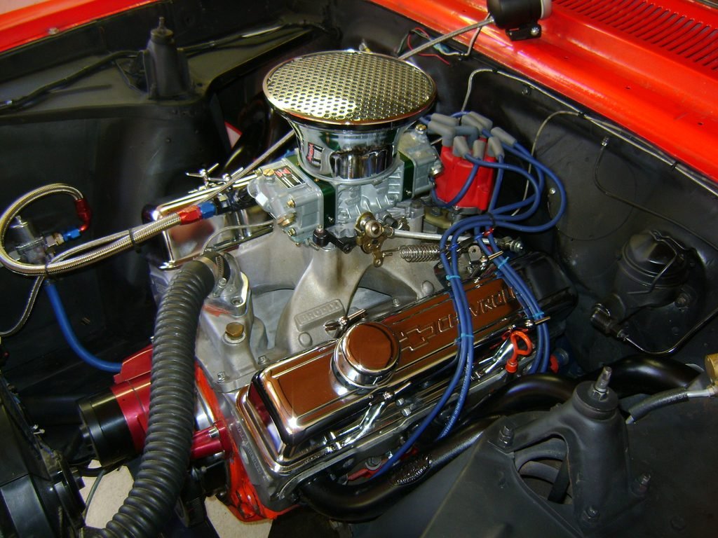 Chevy II Widowmaker E85 carburetor and engine