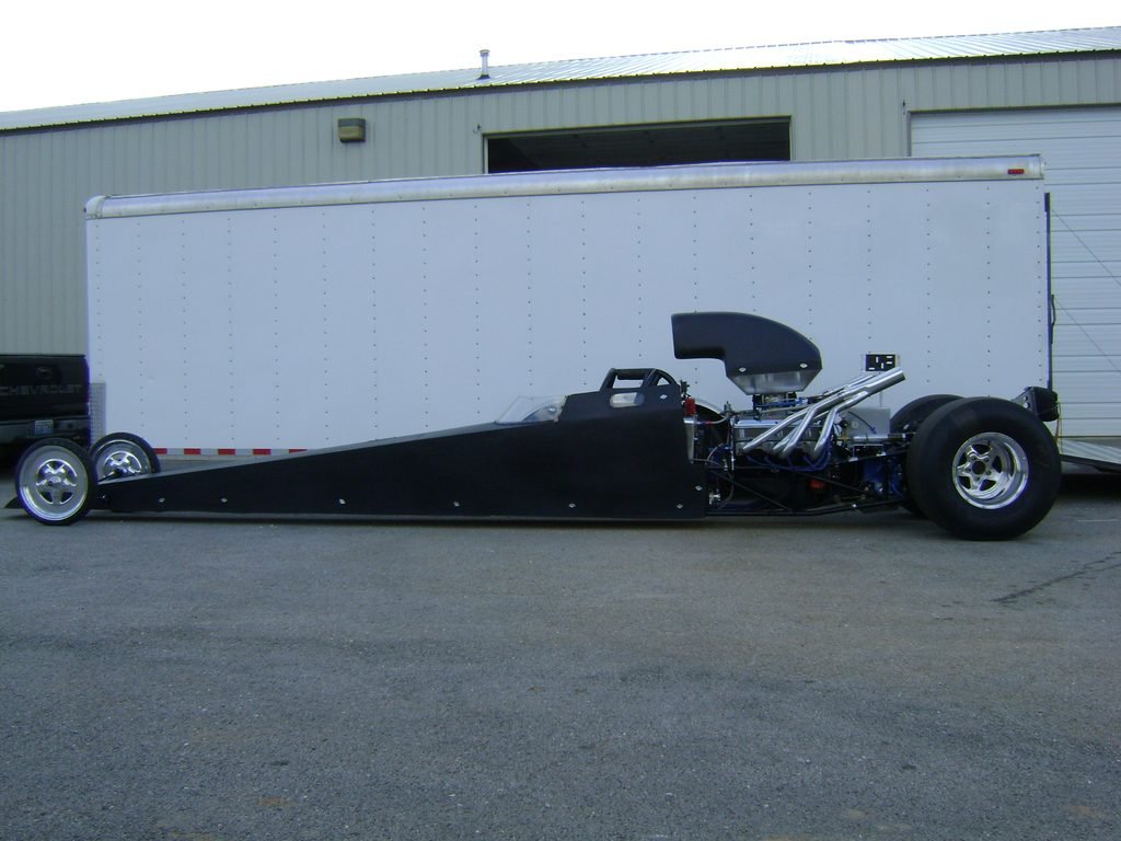 Super Comp rear-engine dragster and hauler